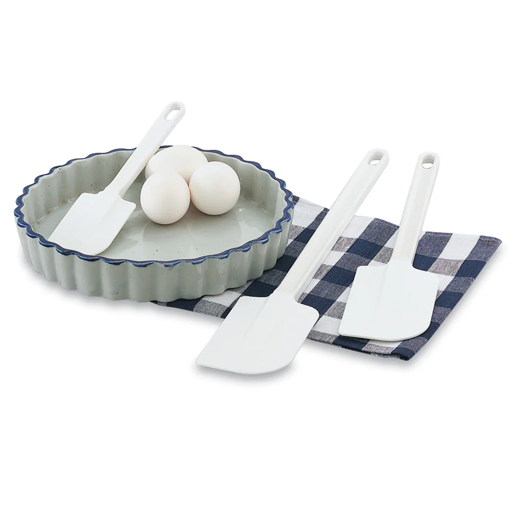 Vollrath 52016 Rubber Scraper / Spatula, White, 16.5" - Image 2